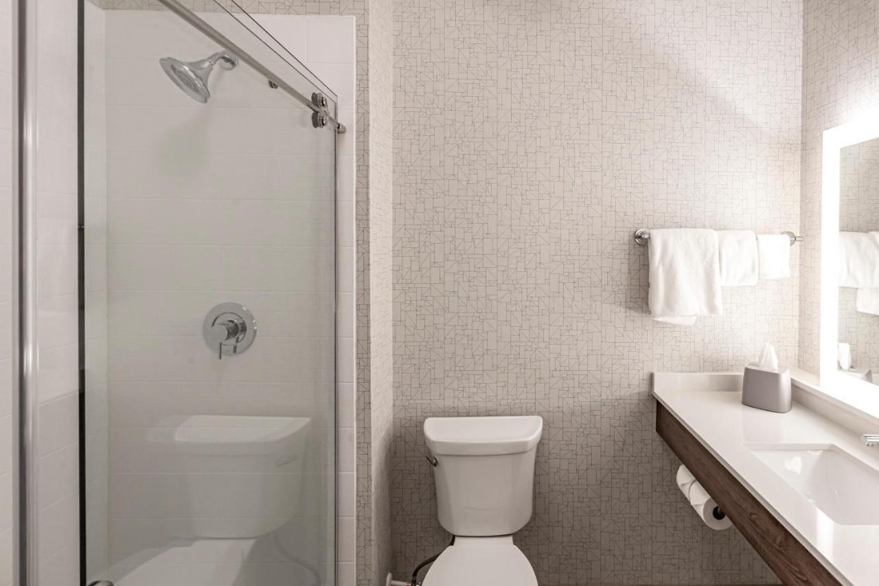 Holiday Inn Express & Suites - Columbus - Worthington By Ihg Zewnętrze zdjęcie
