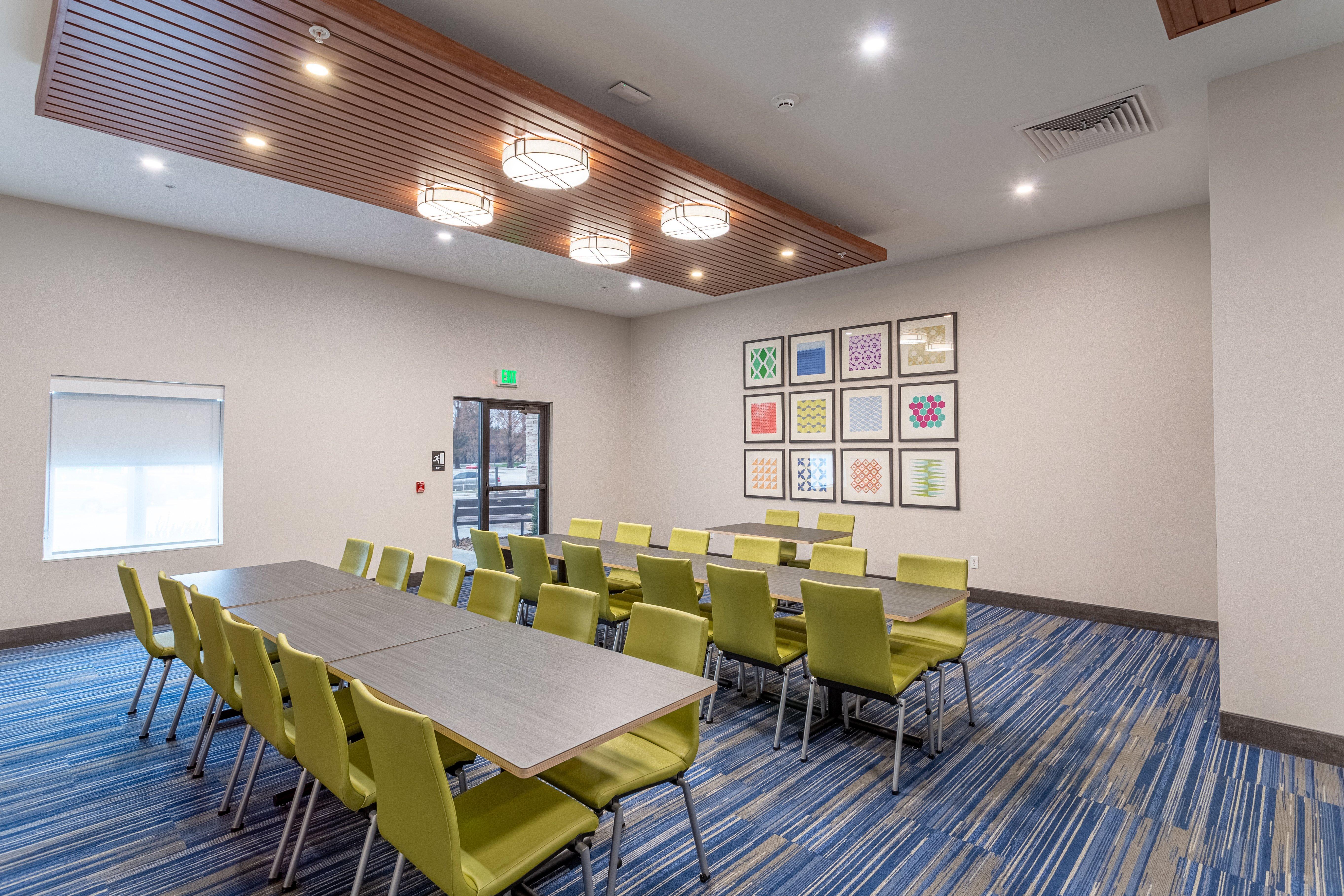 Holiday Inn Express & Suites - Columbus - Worthington By Ihg Zewnętrze zdjęcie